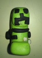 /album/escultura-ate-onde-podemos-ir-com-uma-mola-de-roupa-/a98-jpg/