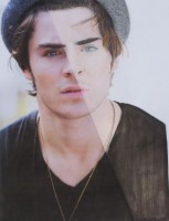 /album/rostos-e-olhares/a6-jpg9/